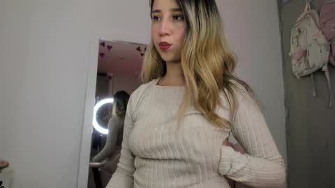 Snapshot of natasna1 chatting on January 10, 5:15 am Natasha Independent model online show from January 10, 5:15 am