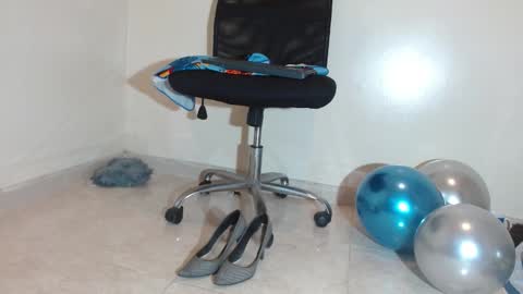 nath_dawson online show from September 20, 1:25 pm