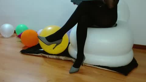 nath_dawson online show from February 21, 12:05 am