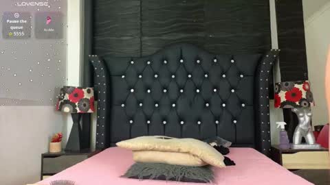 nathaliaz online show from September 25, 12:23 pm