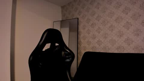 nathan_baker__ online show from November 25, 11:42 am