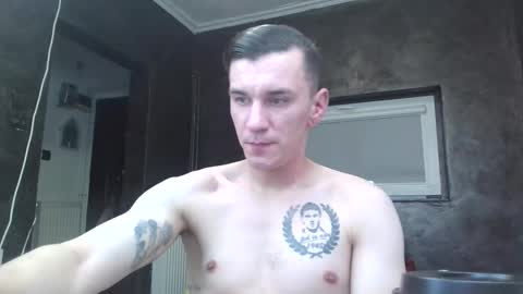 nathann92 online show from December 4, 9:58 pm