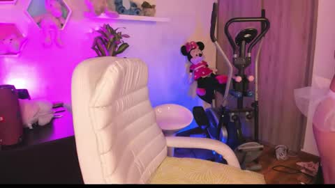 Nattasha online show from October 2, 7:23 pm
