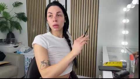 NATTY FIERROS online show from October 28, 8:21 pm