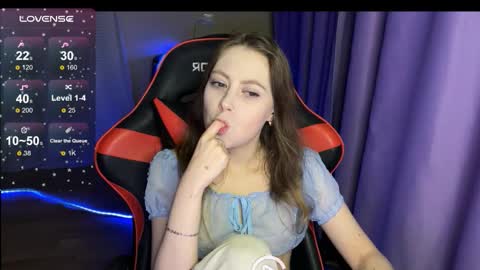 natural_babe666 online show from February 9, 7:27 pm