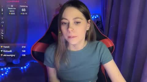 natural_babe666 online show from March 1, 11:37 pm