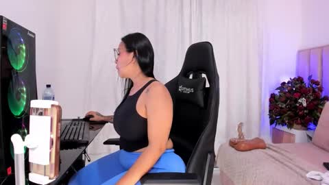 Sophia online show from February 20, 9:39 pm