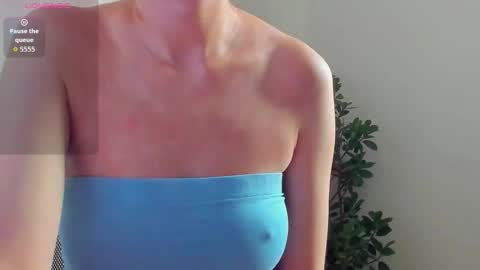 Snapshot of natural_form chatting on September 27, 7:50 am peach online show from September 27, 7:50 am