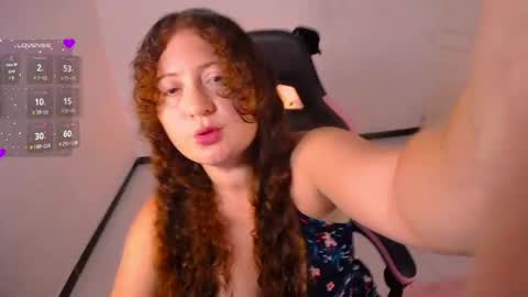 natural_ginger5 online show from June 5, 10:04 pm