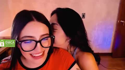 Natalia  Valeria online show from February 12, 4:11 pm