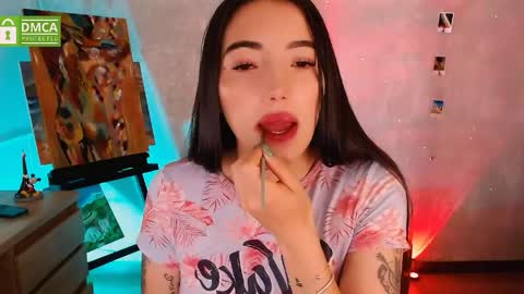 Natalia  Valeria online show from May 2, 9:04 am