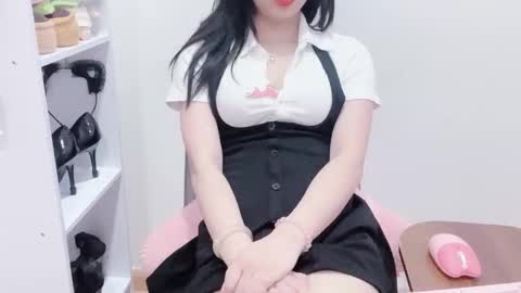 Kiki online show from November 19, 3:50 am