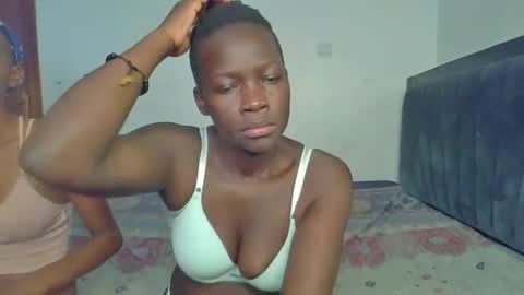 naughttie_mae online show from March 31, 9:21 am