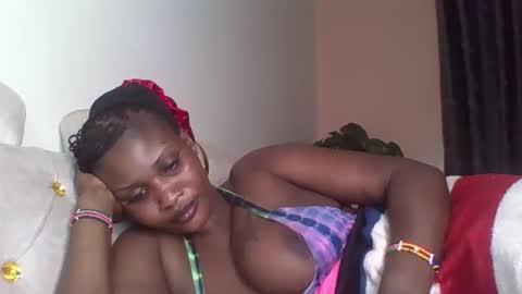 naughty8779 online show from November 5, 7:49 pm