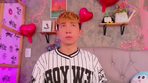 Christopher  Chris online show from February 16, 1:20 pm