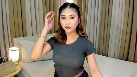 naughty_hunk_yuki online show from April 3, 7:15 am