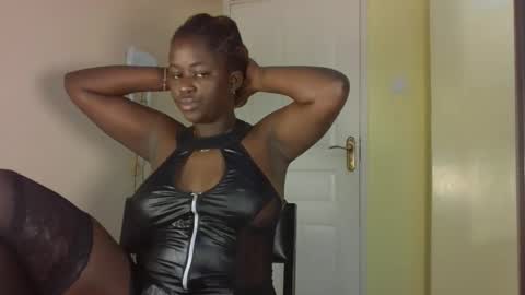 Snapshot of naughty_jazmine chatting on October 9, 7:19 pm naughty_jazmine online show from October 9, 7:19 pm