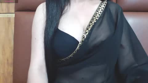 riya online show from May 14, 7:12 pm