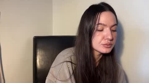 Elena online show from December 4, 10:59 am