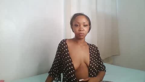 naughtybunny7 online show from May 13, 6:34 am