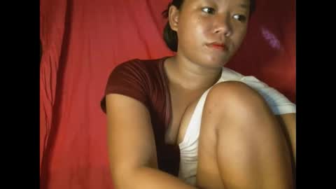 naughtycuttieangel online show from May 21, 1:34 am