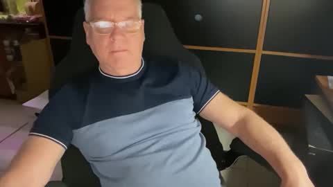 naughtydaddyla online show from February 25, 4:05 am