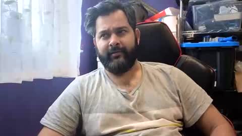 sakhtlaundaz online show from December 2, 3:10 pm