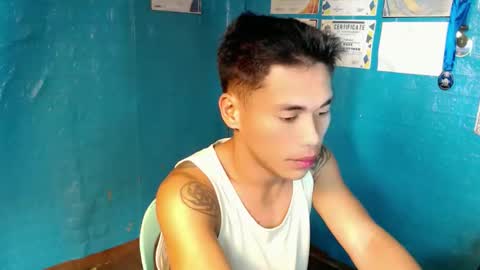 naughtyfuck_boy online show from November 2, 1:33 pm