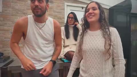 ANDREA STEPH  MIKE online show from October 31, 10:48 am