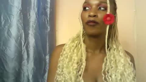 naughtynovaaa online show from September 16, 9:29 pm