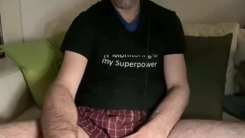 navigatingtothesky online show from December 19, 8:04 pm