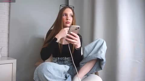 Anika online show from March 30, 4:51 pm