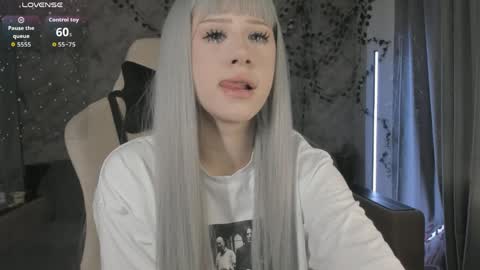 Eva online show from April 10, 1:00 am