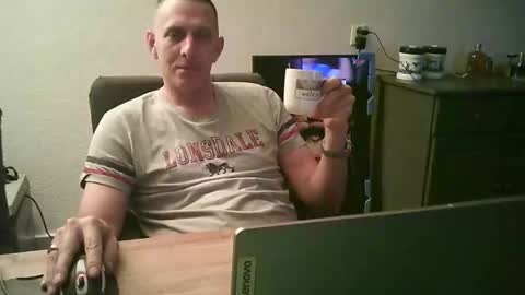 nederland77 online show from December 22, 4:03 pm