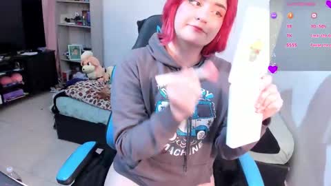 Geek Nicole    im Neeko UwU online show from September 14, 10:22 pm