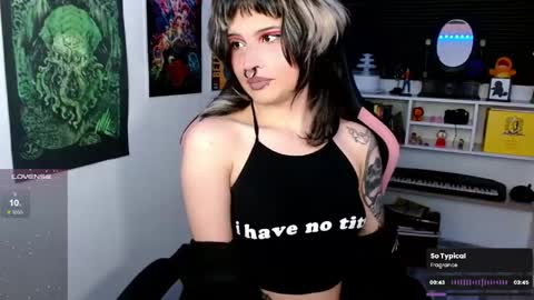 Neena Nyx online show from May 17, 3:05 am