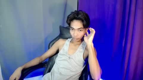 neil_asian69 online show from February 27, 9:02 am