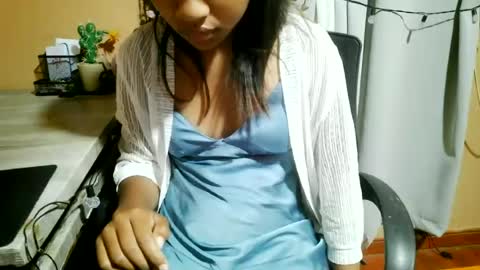 nelia_84 online show from June 12, 3:05 am