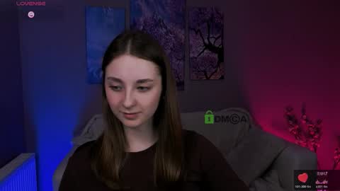 Nensy online show from February 1, 9:23 pm