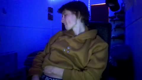 nephew_p online show from May 22, 1:34 am