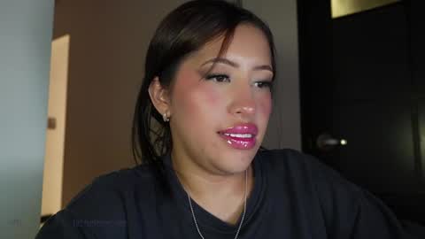 Helena    Every Friday new video for my fan club loves  online show from June 10, 11:14 pm