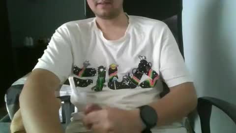 MrBull online show from April 8, 4:32 pm