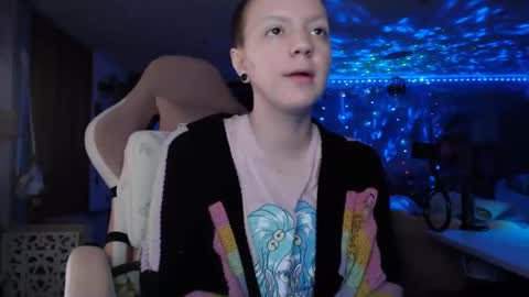 Snapshot of nerdy_squirty chatting on September 29, 7:51 am NerdySquirty online show from September 29, 7:51 am