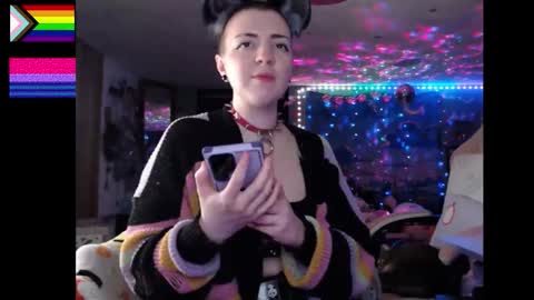 Snapshot of nerdy_squirty chatting on October 12, 5:44 am NerdySquirty online show from October 12, 5:44 am