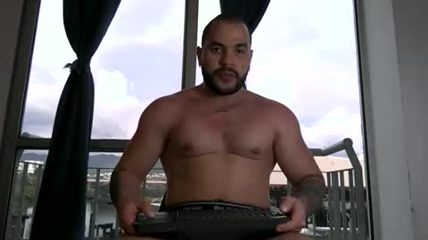 neron XXL online show from December 21, 11:00 pm