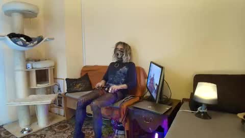 nessieanalemma online show from February 16, 3:32 pm