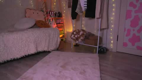 Alaska or Alya online show from May 12, 11:03 pm