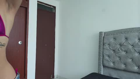 nesuko_kamado online show from March 4, 4:30 pm