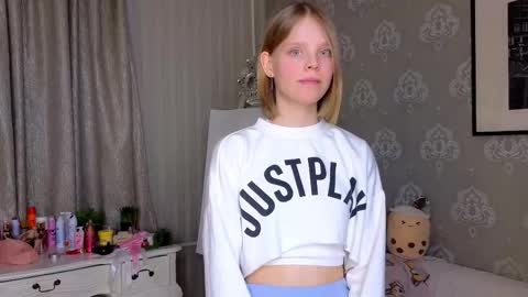 Aster online show from March 4, 5:32 pm