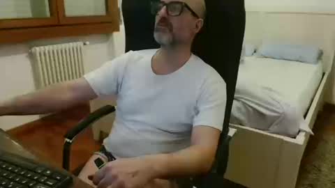 simi online show from March 12, 8:34 pm